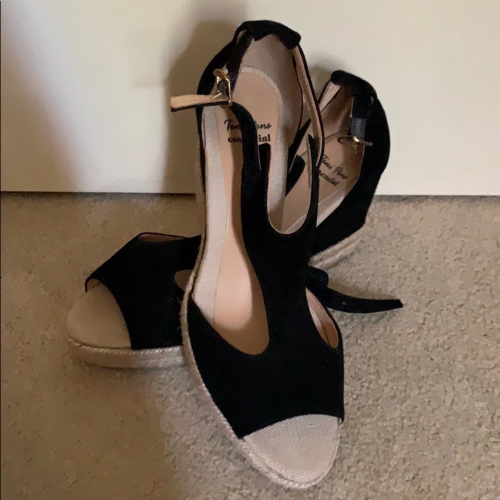 Black wedge sandals